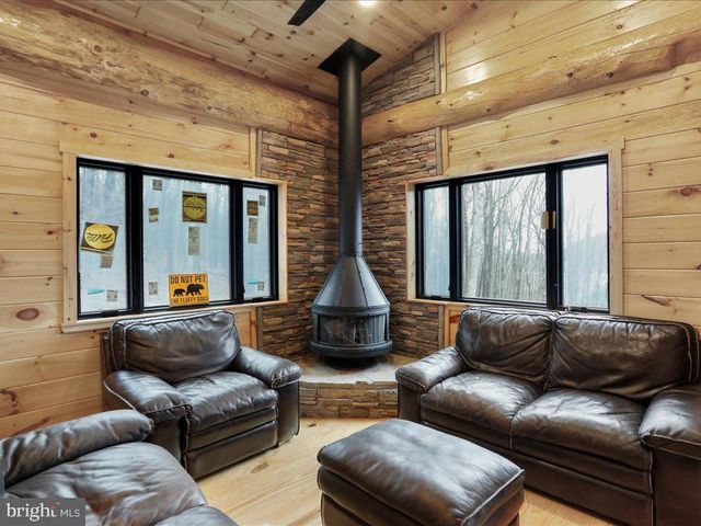 211 HIGHWOOD DR, Mc Henry, MD 21541