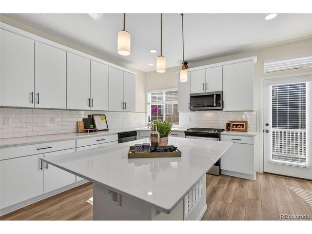 1086 Highlands Dr, Erie, CO 80516