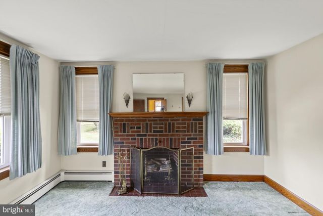203 PARK HEIGHTS BLVD, Hanover, PA 17331