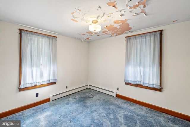 203 PARK HEIGHTS BLVD, Hanover, PA 17331