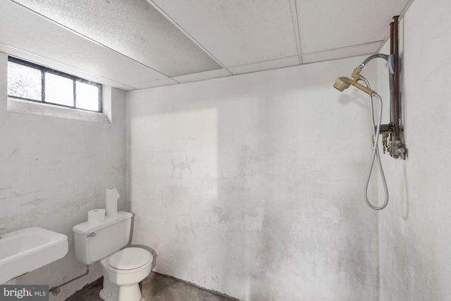 203 PARK HEIGHTS BLVD, Hanover, PA 17331