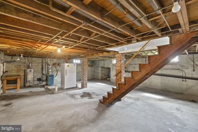 203 PARK HEIGHTS BLVD, Hanover, PA 17331