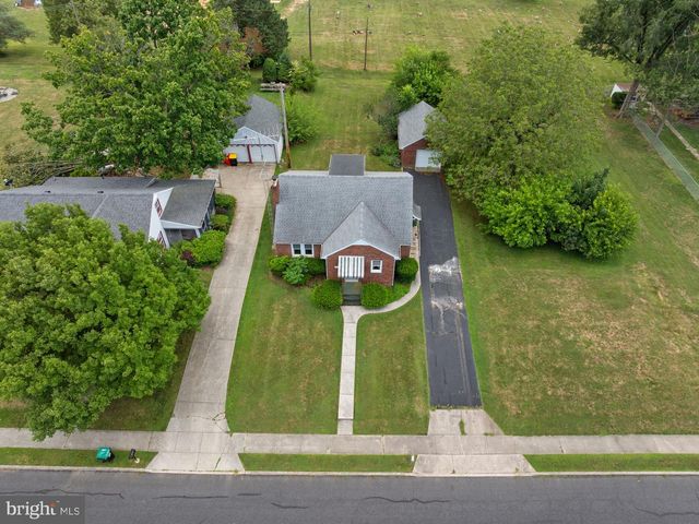 203 PARK HEIGHTS BLVD, Hanover, PA 17331