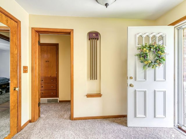 831 Wolverine Avenue, Monroe, MI 48161