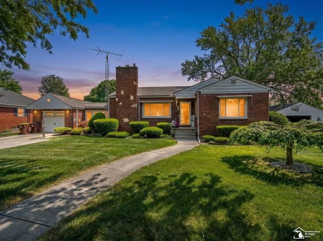 831 Wolverine Avenue, Monroe, MI 48161