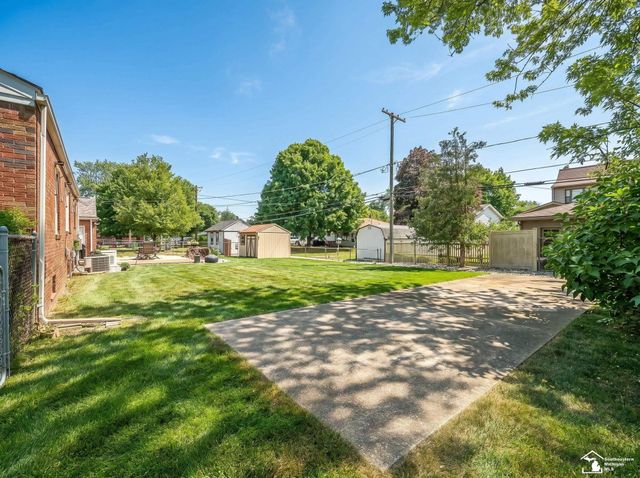 831 Wolverine Avenue, Monroe, MI 48161
