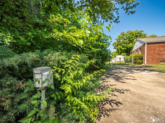 831 Wolverine Avenue, Monroe, MI 48161