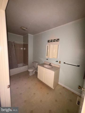 529 THOMAS ST, York, PA 17404