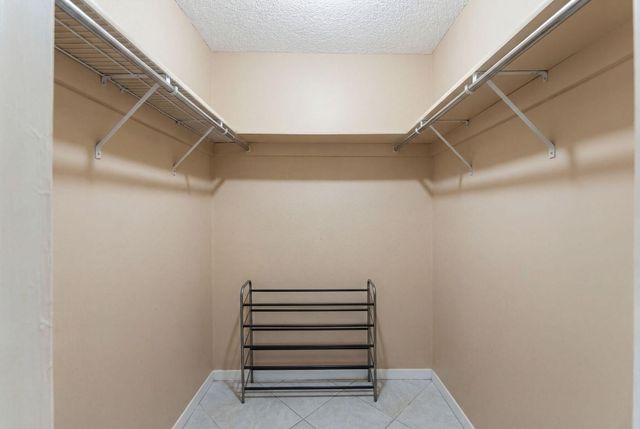 1725 W 60th Street F126, Hialeah, FL 33012