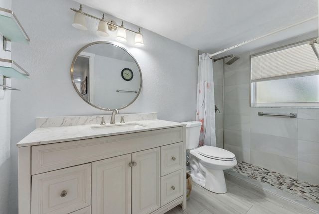 1725 W 60th Street F126, Hialeah, FL 33012