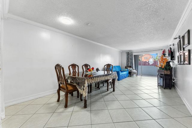 1725 W 60th Street F126, Hialeah, FL 33012