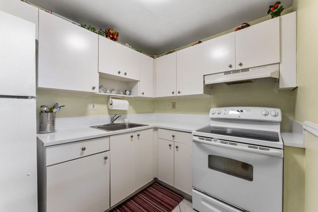 1725 W 60th Street F126, Hialeah, FL 33012