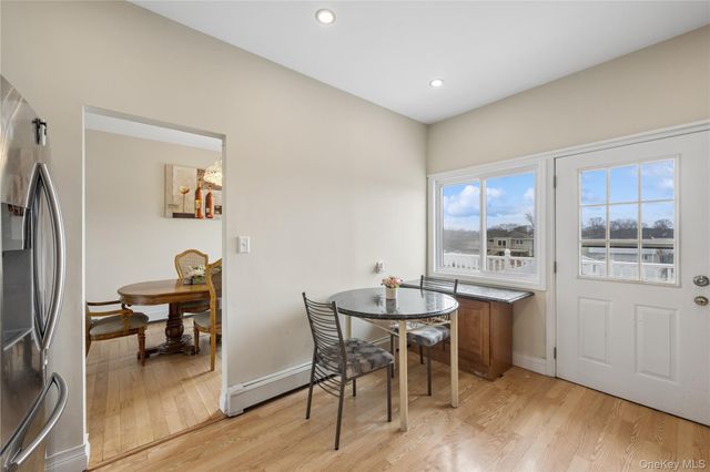 40 Scholar Lane, Commack, NY 11725