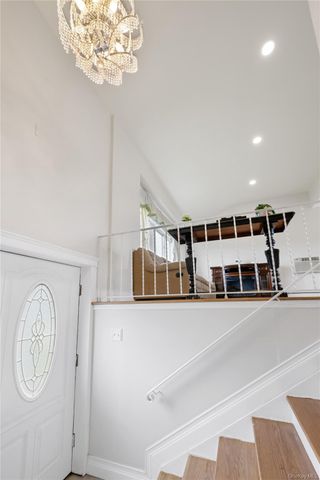 40 Scholar Lane, Commack, NY 11725