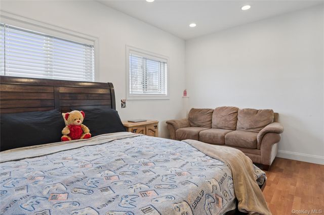 40 Scholar Lane, Commack, NY 11725
