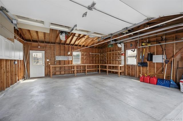 40 Scholar Lane, Commack, NY 11725