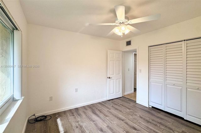 13898 SW 90th Avenue 204-EE, Miami, FL 33176