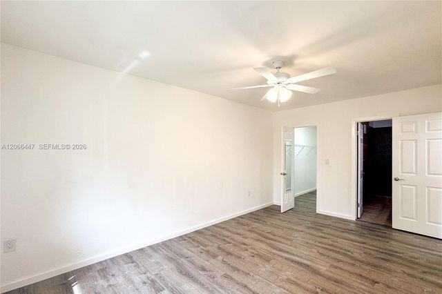 13898 SW 90th Avenue 204-EE, Miami, FL 33176