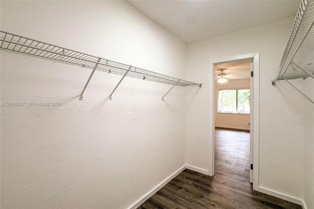 13898 SW 90th Avenue 204-EE, Miami, FL 33176