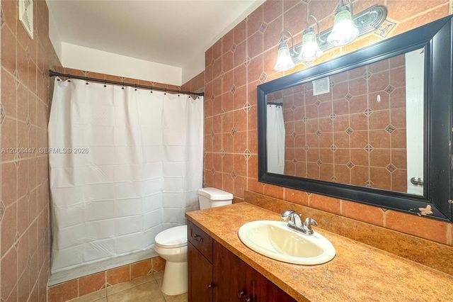 13898 SW 90th Avenue 204-EE, Miami, FL 33176