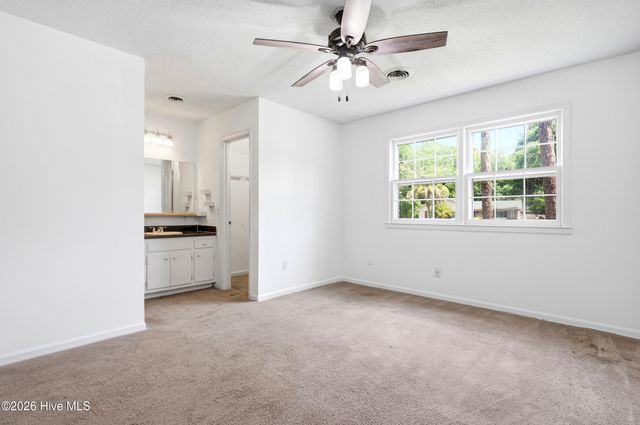 3619 Bent Tree Court, Wilmington, NC 28405