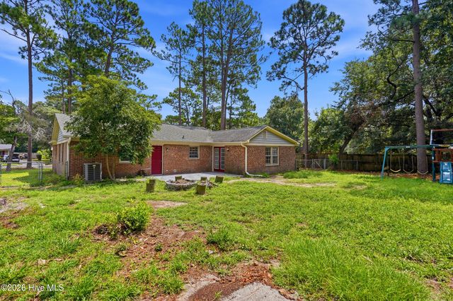 3619 Bent Tree Court, Wilmington, NC 28405