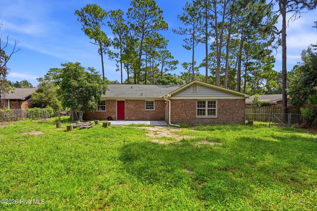 3619 Bent Tree Court, Wilmington, NC 28405