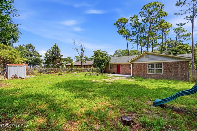 3619 Bent Tree Court, Wilmington, NC 28405