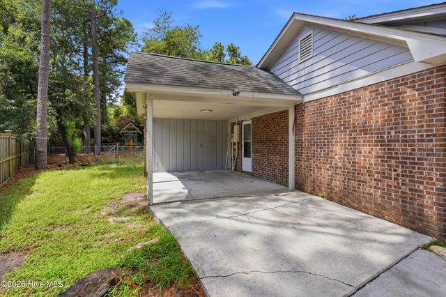 3619 Bent Tree Court, Wilmington, NC 28405