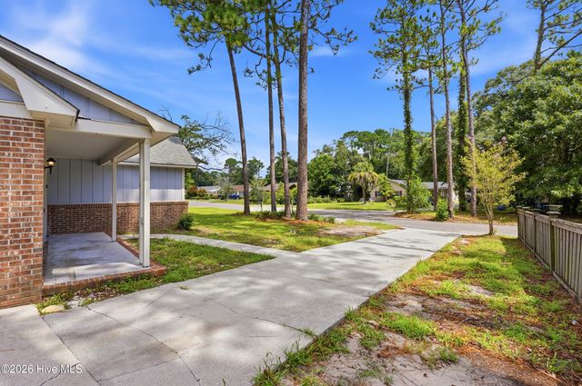 3619 Bent Tree Court, Wilmington, NC 28405