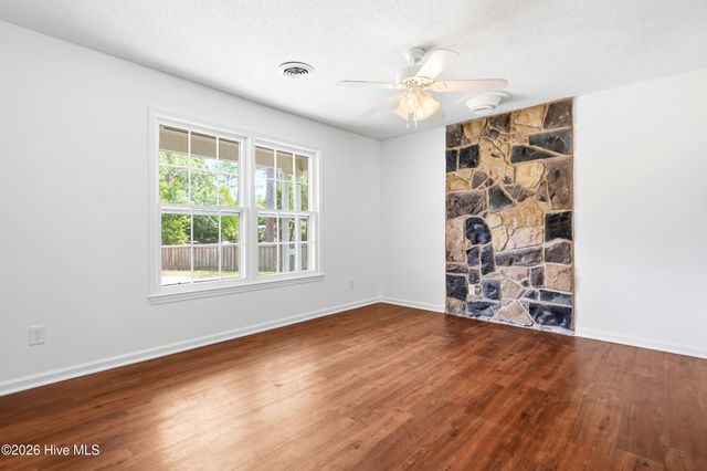 3619 Bent Tree Court, Wilmington, NC 28405