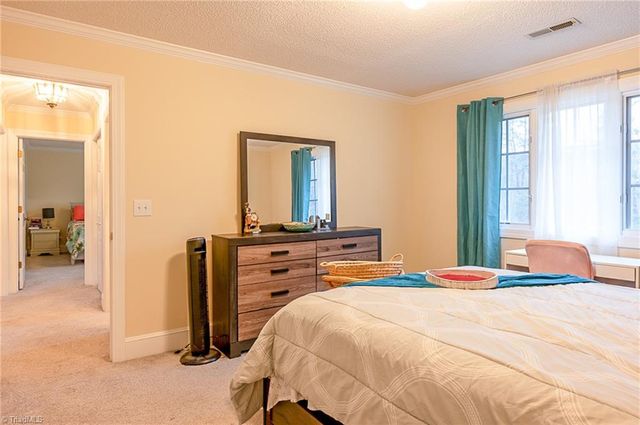 900 Warren Farm Road, Walnut Cove, NC 27052