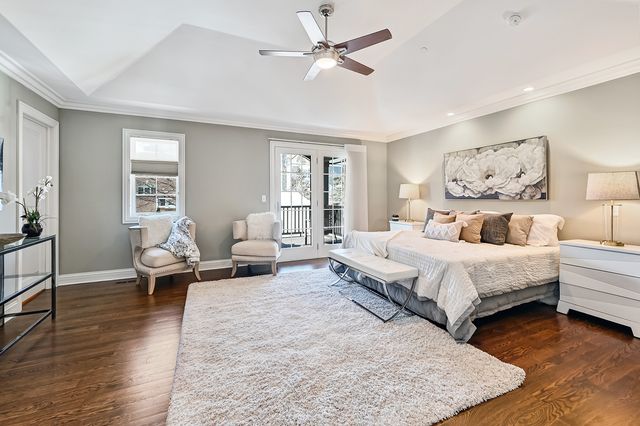 130 Oxford Avenue, Clarendon Hills, IL 60514