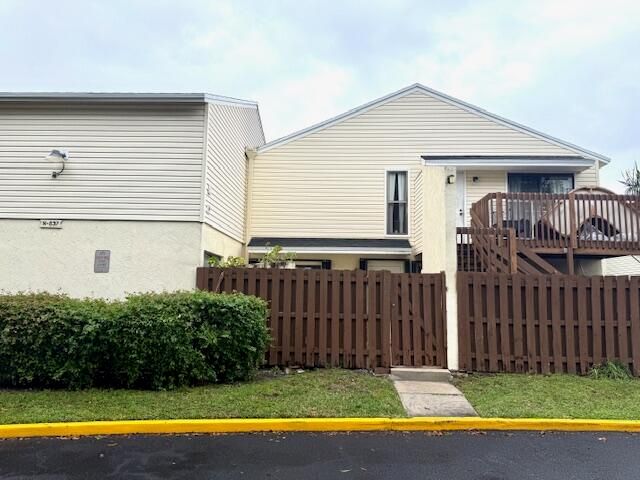 641 Executive Center Drive P105, West Palm Beach, FL 33401