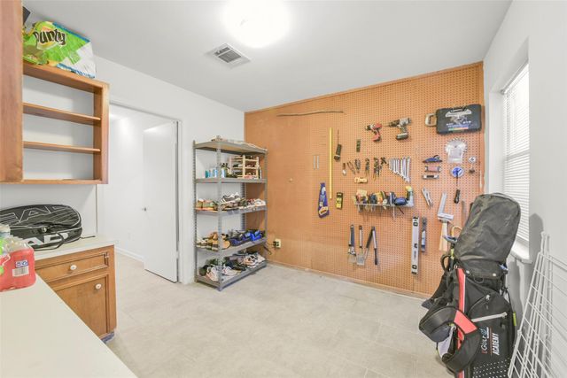 10815 Cranbrook Road, Houston, TX 77042