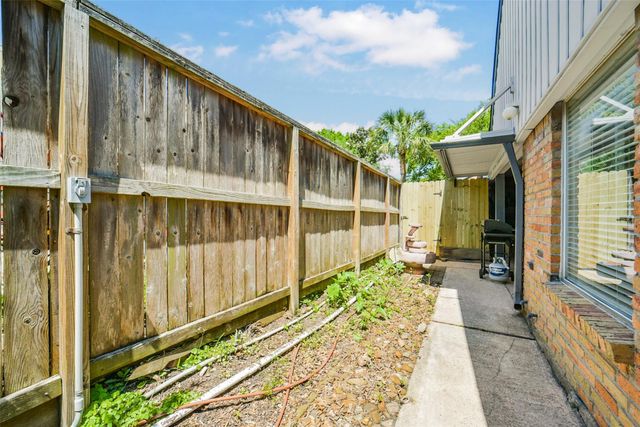 10815 Cranbrook Road, Houston, TX 77042