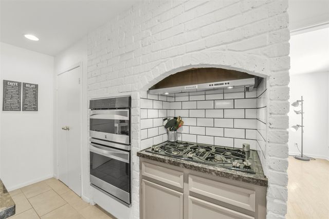 10815 Cranbrook Road, Houston, TX 77042