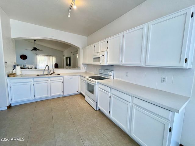 4377 E COOLBROOK Avenue, Phoenix, AZ 85032