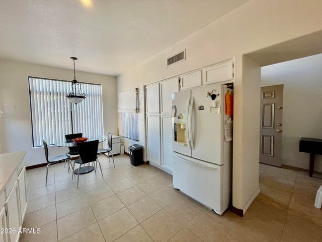 4377 E COOLBROOK Avenue, Phoenix, AZ 85032