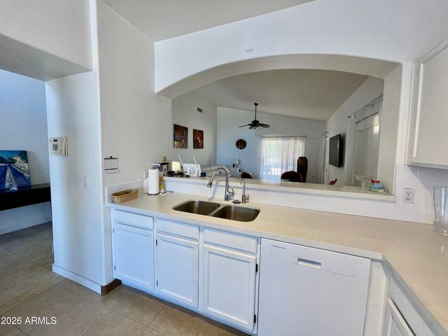 4377 E COOLBROOK Avenue, Phoenix, AZ 85032