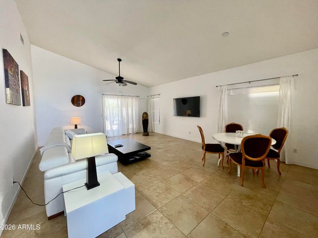 4377 E COOLBROOK Avenue, Phoenix, AZ 85032