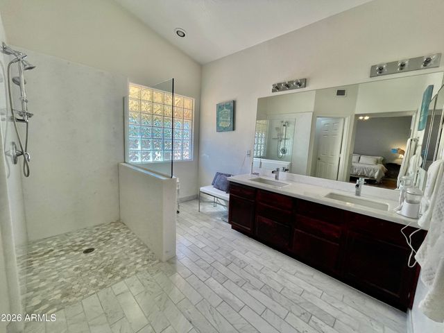 4377 E COOLBROOK Avenue, Phoenix, AZ 85032