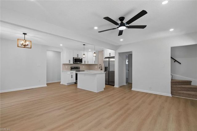 607 Maycox AVE, Norfolk, VA 23505