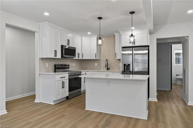607 Maycox AVE, Norfolk, VA 23505