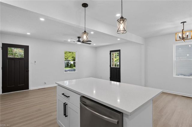 607 Maycox AVE, Norfolk, VA 23505