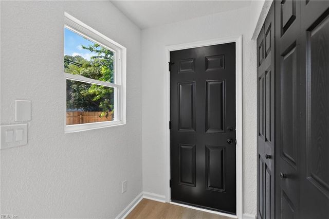 607 Maycox AVE, Norfolk, VA 23505