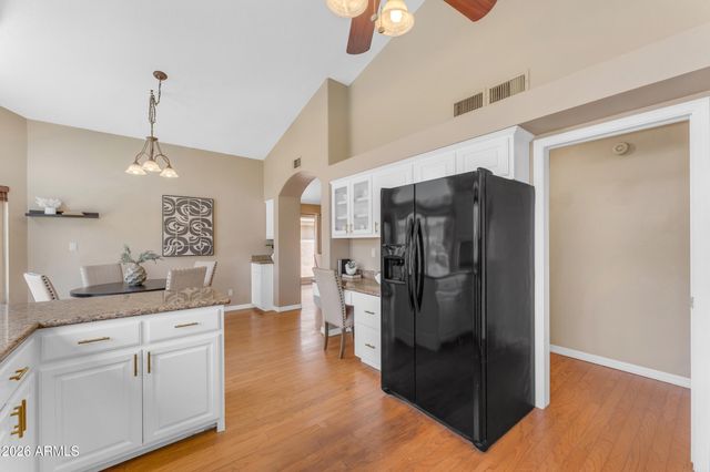 5822 W ABRAHAM Lane, Glendale, AZ 85308