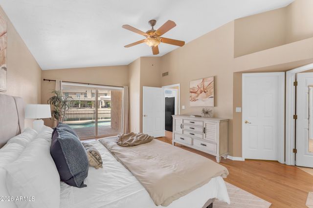 5822 W ABRAHAM Lane, Glendale, AZ 85308