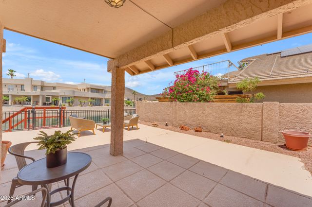 5822 W ABRAHAM Lane, Glendale, AZ 85308