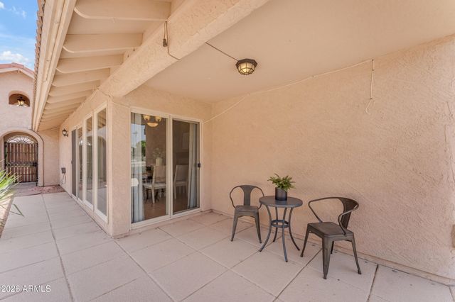 5822 W ABRAHAM Lane, Glendale, AZ 85308